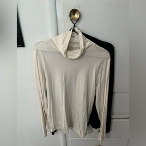 Everlane Size XL Cream Turtleneck New
